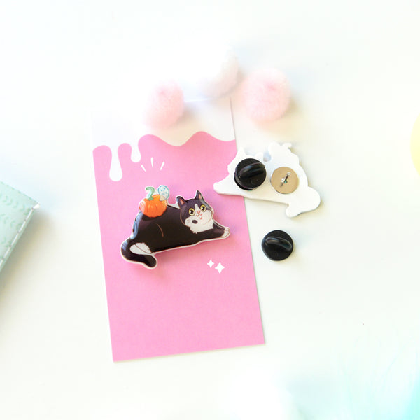 Cute Halloween cat and ghost pin
